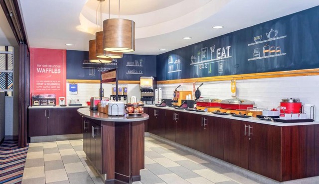 Hampton Inn Orlando-International Airport