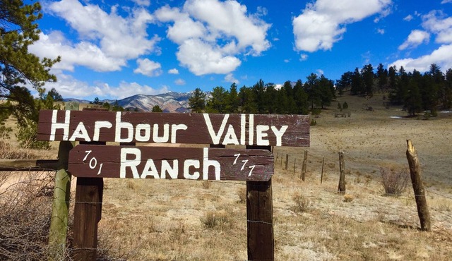 Harbor Valley Ranch - Historic Mountain Getaway