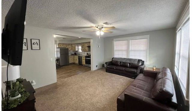 Hayden House 3 bedroom/2 bathroom/3 beds