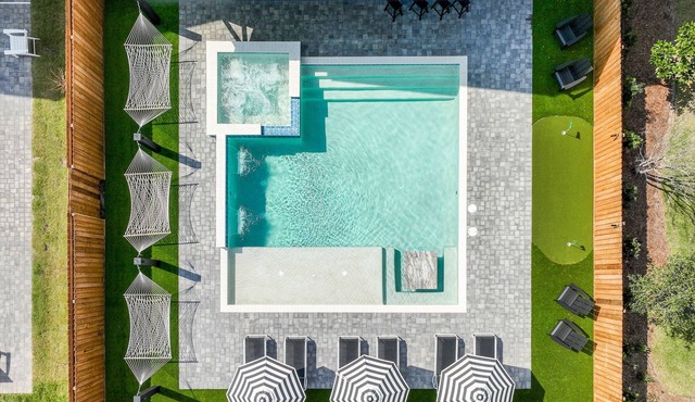 HGTV-Inspired Beach House| 3-minute to the Beach!