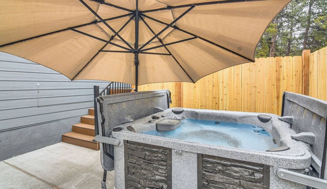 Hike & Fish: Group Getaway w/Hot Tub in Bailey!