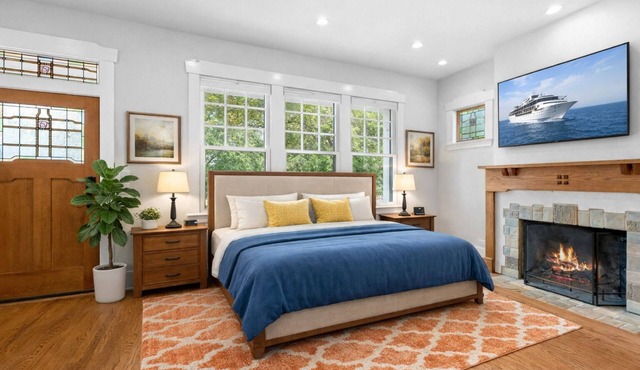 Historic 4BR Craftsman Home ❤️ Near UT & Downtown | FreeParking