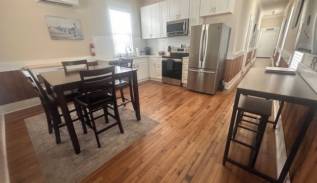 Hogfish beach beach house walking distance to downtown Appalachia