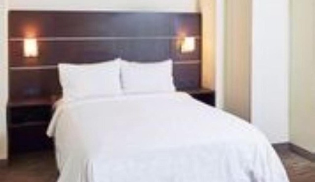 Holiday Inn Express Hotel & Suites- Gadsden by IHG