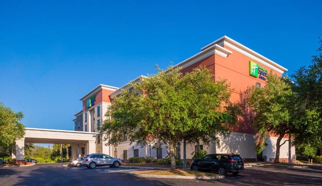 Holiday Inn Express Hotel & Suites Tampa-Anderson Road-Veterans Exp by IHG