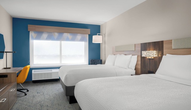 Holiday Inn Express & Suites DFW Airport Southwest - Euless