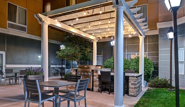 Homewood Suites by Hilton Albuquerque Airport