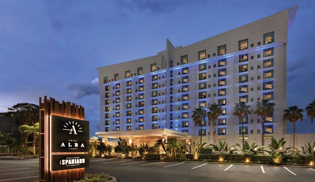Hotel Alba, Tapestry Collection by Hilton