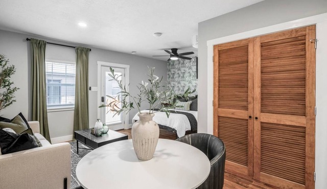 Houston Hideaway Near Dwntwn and City Attractions