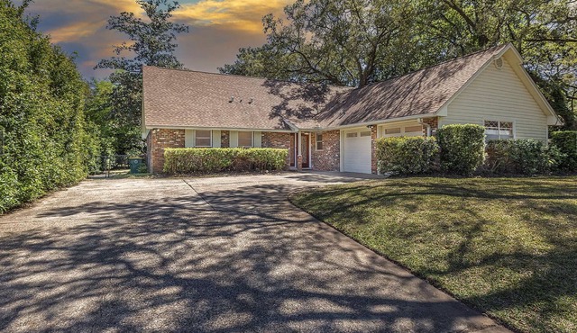 Huge 3 Bed/3Bath Home in the Heart of Fort Walton Beach