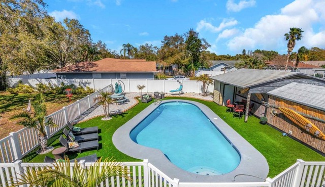 Huge 8BR wHTD Pool Ensuites Games Near Beach