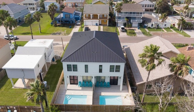 HUGE South Padre Retreat | 8BR | 2 Pools | Near Beach