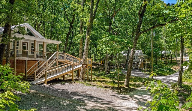 Idilic Cozy Rustic Cabin in Fort Payne, Alabama