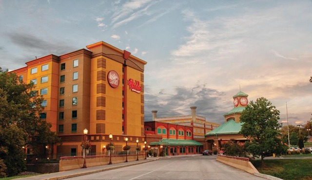 Isle of Capri Casino Hotel Boonville & Casino - A Caesars Rewards Destination