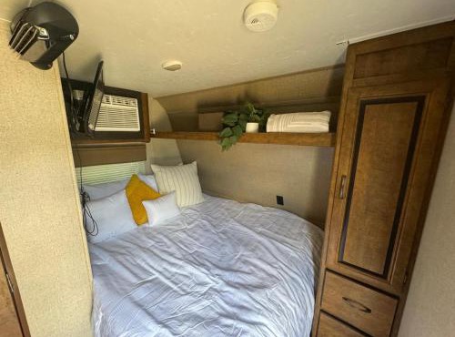 Jensen Beach Beautiful Camper