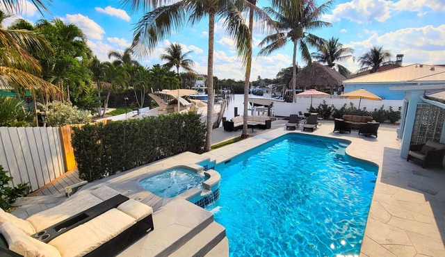 Joyful Boat View, HEATED Pool, Hot Tub, Kayak,Beach, Stadums,PGA Golf