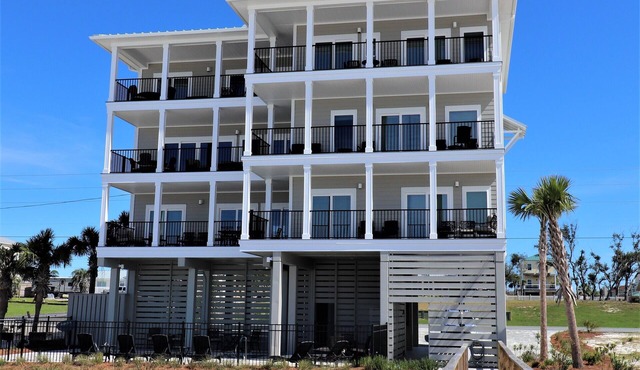 JUL 5-11 AVAIL! GULF FRONT 9BD/9.5BA , 3 LIVING AREAS, ELEVATOR, POOL!