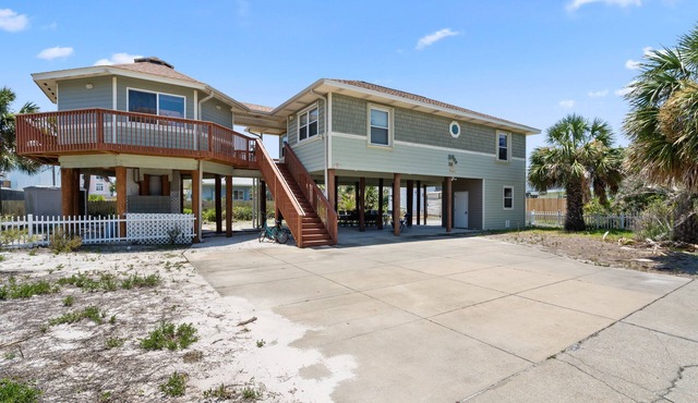 Keepin' It Reel | Steps from the Beach | Dog-Friendly | My Beach Getaways