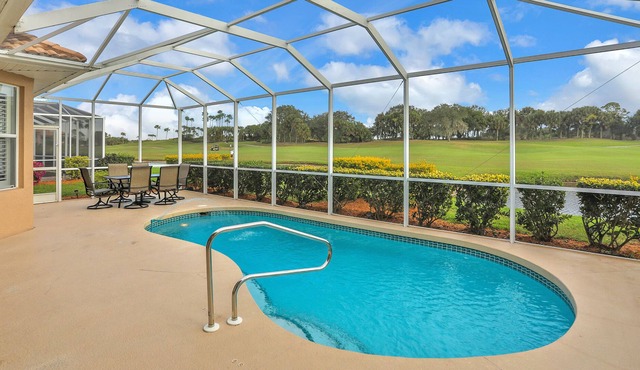 Lake front, Private Pool, Golfing, After Dune Delight