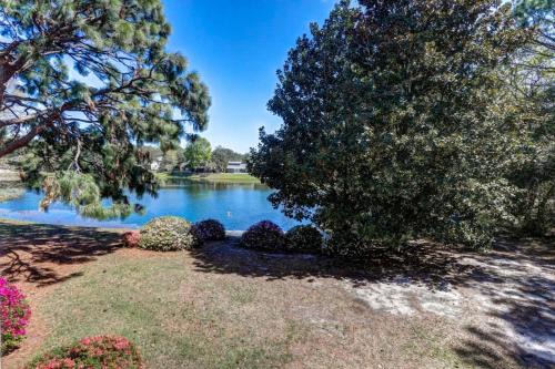 Lakeside 312 at Bluewater Bay Resort