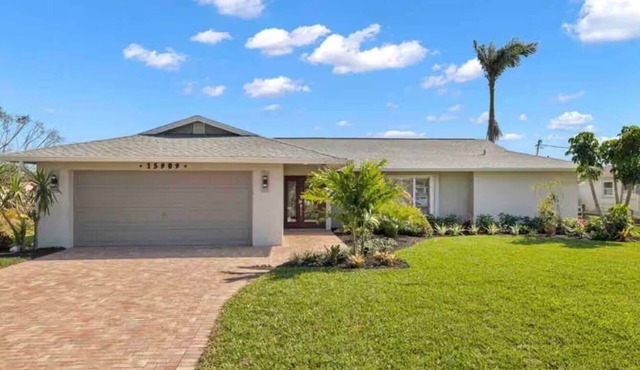Lakeside Paradise Getaway Near Southwest Florida's Top Beaches! Pool Table 3B3B