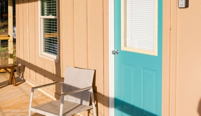 Lakeview Toucan Terrace Palm Studio