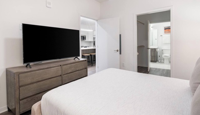 Landing | Amazing 2BD, Gym, Yoga Studio