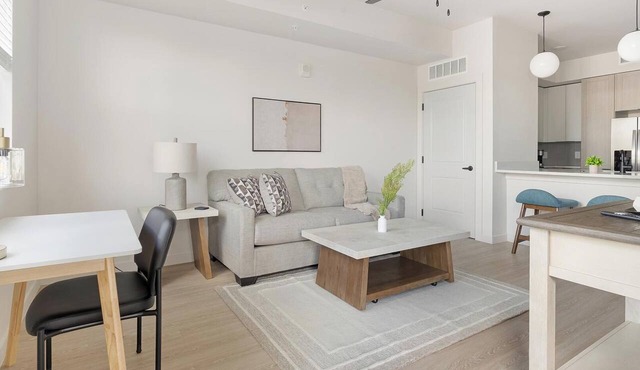 Landing | Beautiful 1BD, Gym, Clubhouse