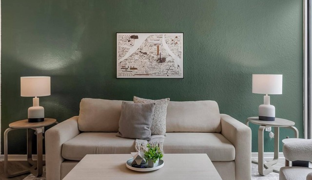 Landing | Beautiful 1BD, Clubhouse, Gym