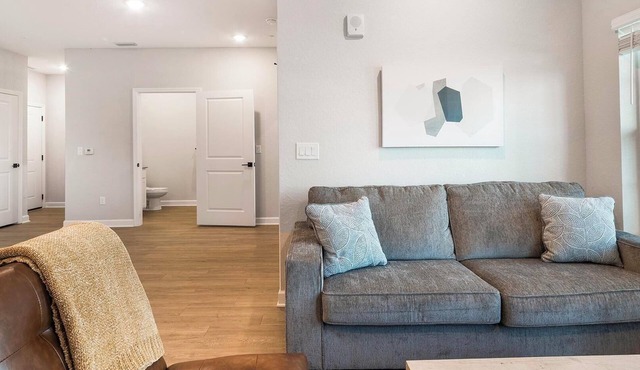 Landing | Chic 2BD, Pool, Gym