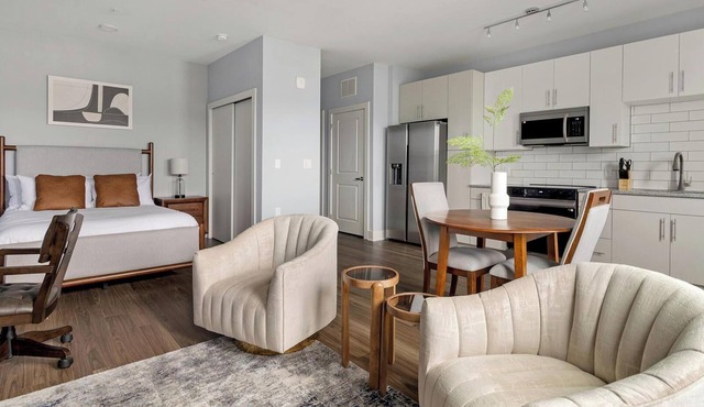 Landing | Chic Studio, Clubhouse, Courtyard