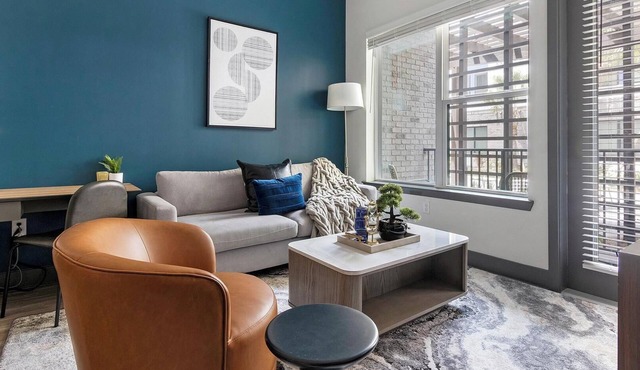 Landing | Incredible 1BD, Rooftop Lounge, Gym