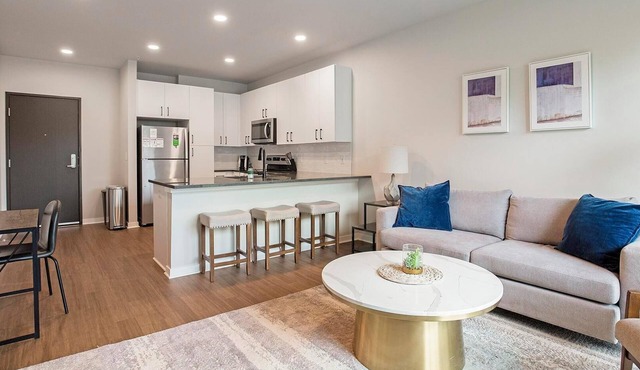 Landing | Modern 1BD, Courtyard, Yoga Studio