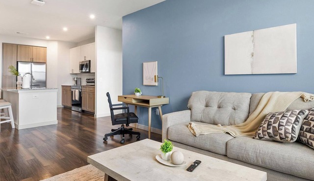 Landing | Modern 2BD, Pool, Clubhouse