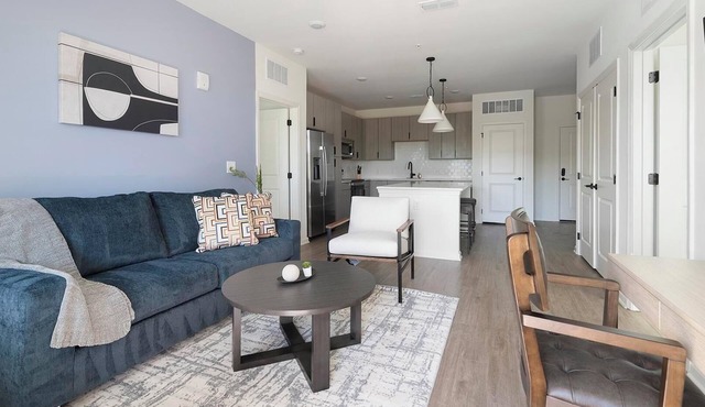 Landing | Modern 2BD, Gym, Clubhouse in Perdido Key