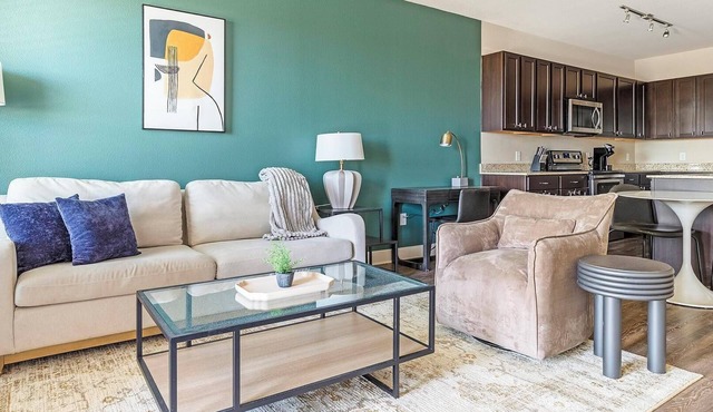 Landing | Spectacular 1BD, Pool, Gym