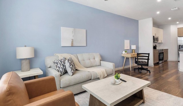 Landing | Spectacular 1BD, Gym, Pool