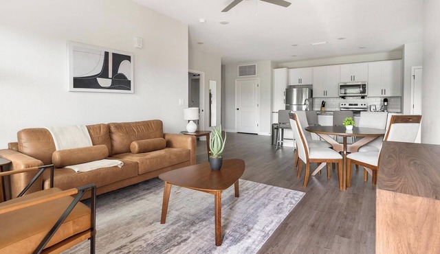 Landing | Spectacular 2BD, Pool, Gym