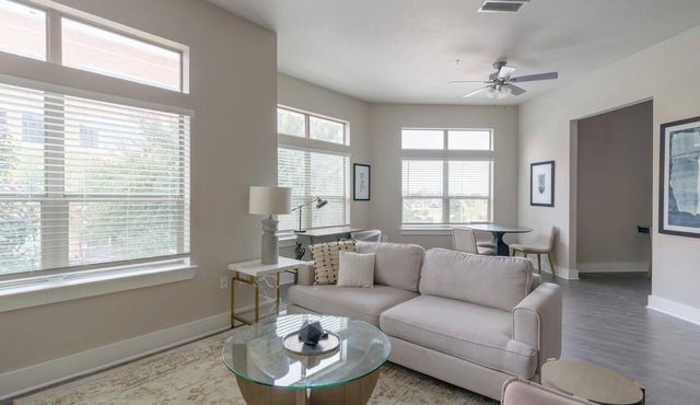 Landing | Stunning 1BD, Clubhouse, Yoga Studio