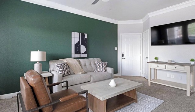 Landing | Stunning 1BD, Clubhouse