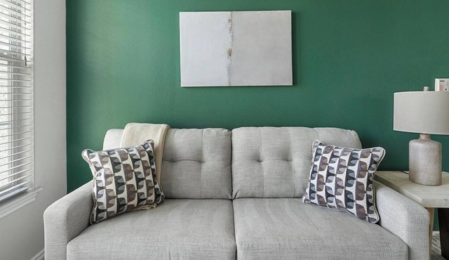 Landing | Stunning 1BD in Copperfield