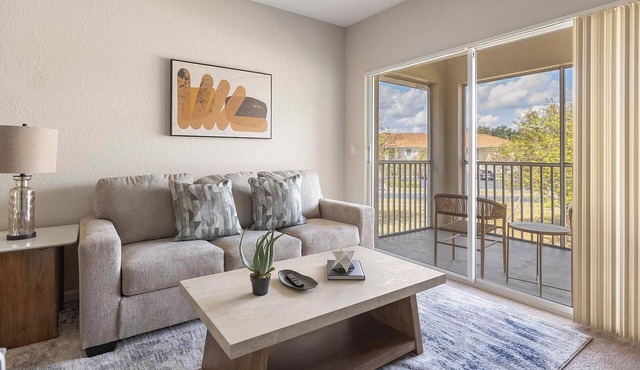 Landing | Stunning 1BD, Courtyard, Tennis Court