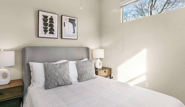 Landing | Stylish 1BD, Clubhouse