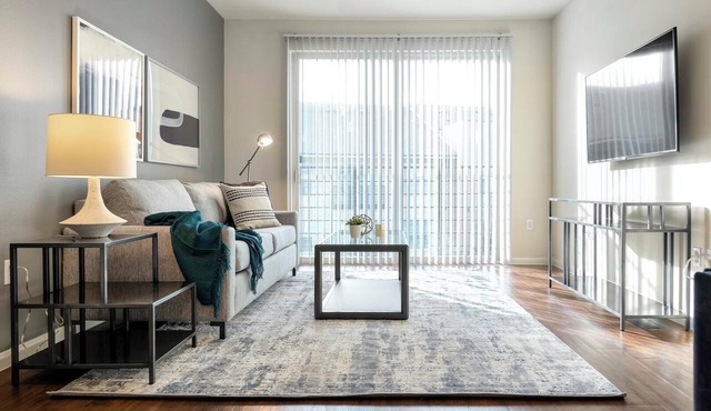 Landing | Stylish 1BD, Clubhouse