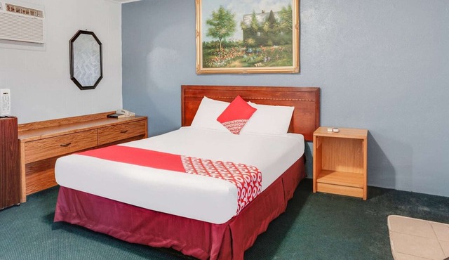Liberal KS|Queen Bed