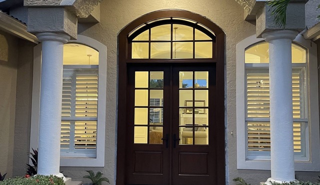 Longboat Key home on the canal and a 5 minute walk to the beach