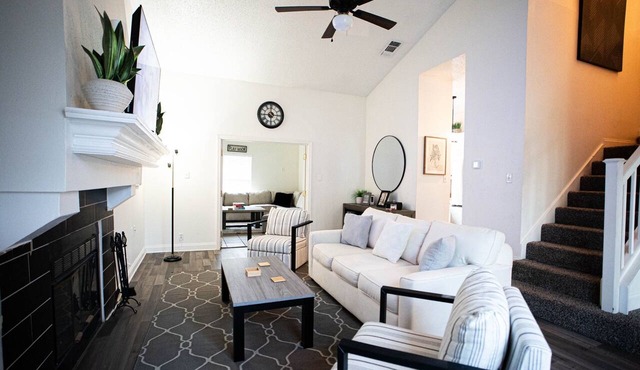 Lovely 3-bedroom house with AC in San Antonio Lackland Area