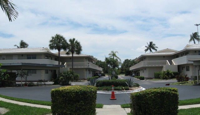 LOVELY APARTMENT 1 MILE TO BEACH - DEERFIELD BEACH - FREE PARKING