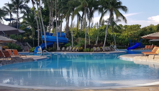 Luxury Resort 2 Bedroom 2 Bathroom Villa Packed With Family Fun