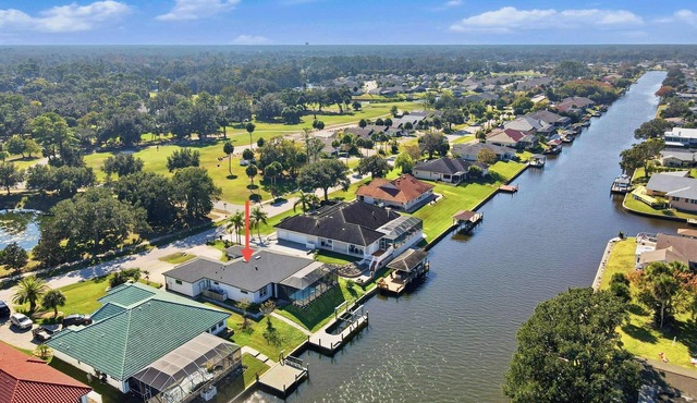 Luxury Waterfront Home Heated Pool Dock Bikes